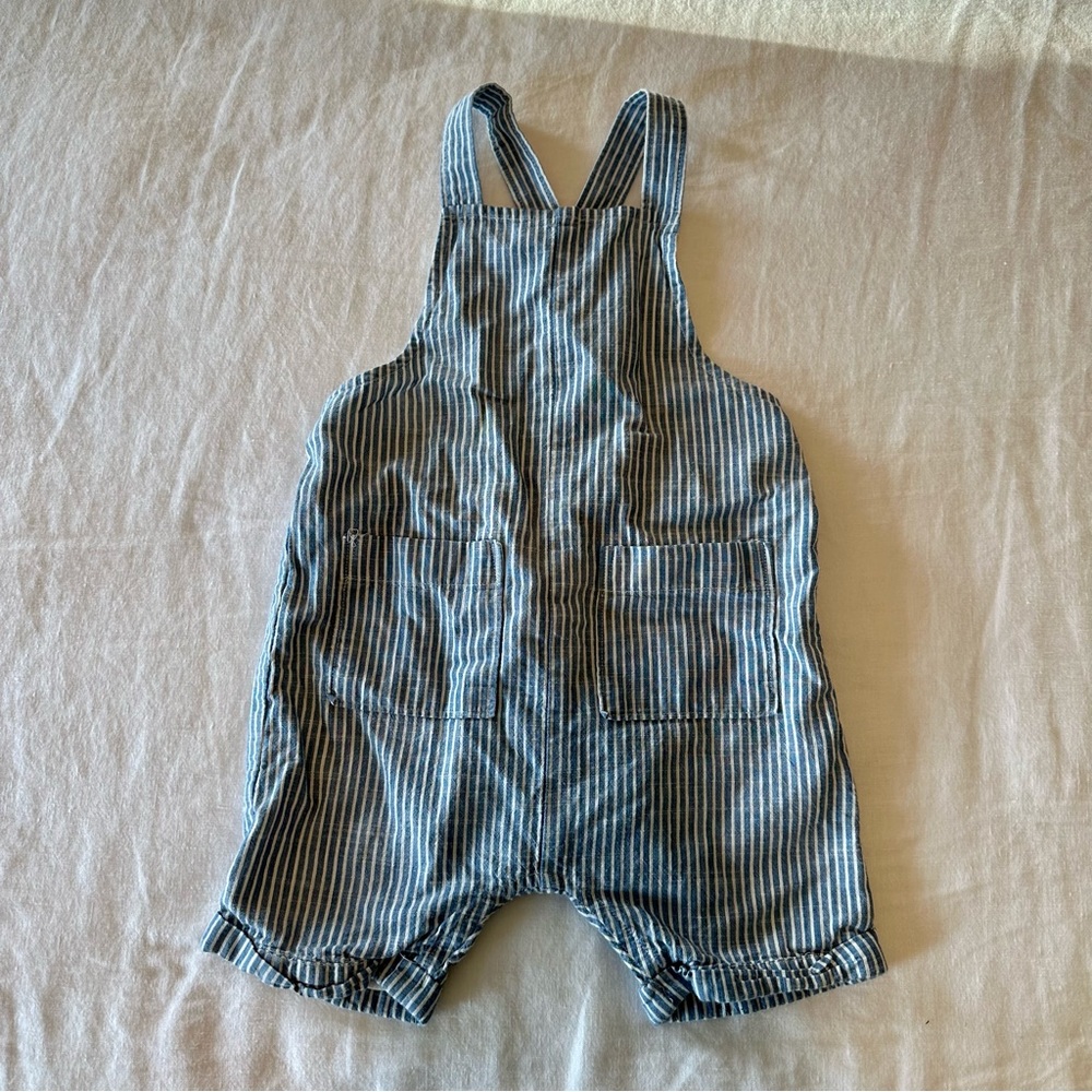 Super cute Hanna Andersson short overalls